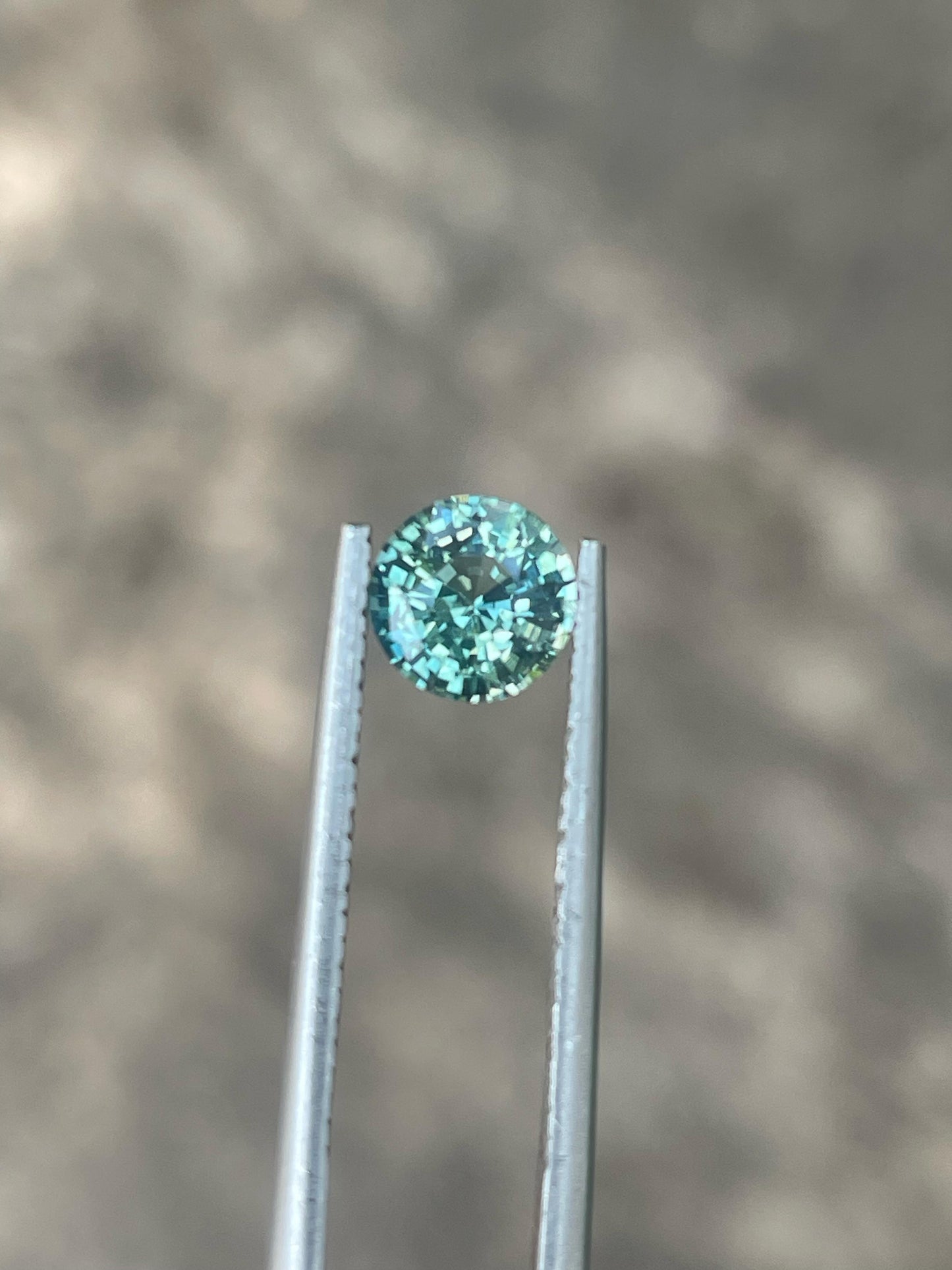 Teal Sapphir 2.25 ct